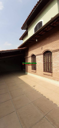 Imagem Sobrado com 3 Quartos à Venda, 204 m² em Centro - Caçapava
