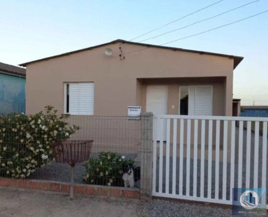Casa com 2 Quartos à Venda, 86 m² em Três Vendas - Pelotas