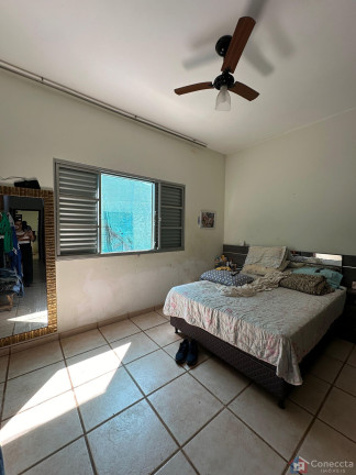 Imagem Casa com 4 Quartos à Venda, 170 m² em Caiçaras - Patos De Minas Imagem Casa com 4 Quartos à Venda, 170 m² em Caiçaras - Patos De Minas