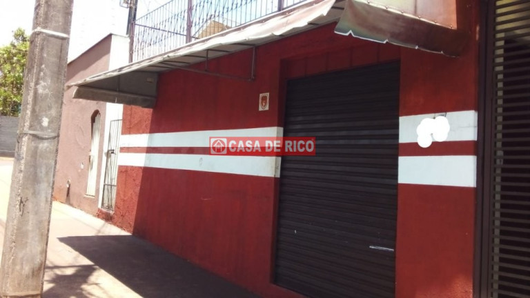 Imagem Casa com 3 Quartos à Venda, 187 m² em Aquilles Sthengel - Londrina