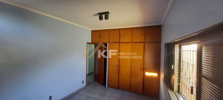 Imagem Casa com 3 Quartos à Venda, 232 m² em Campos Elíseos - Ribeirão Preto