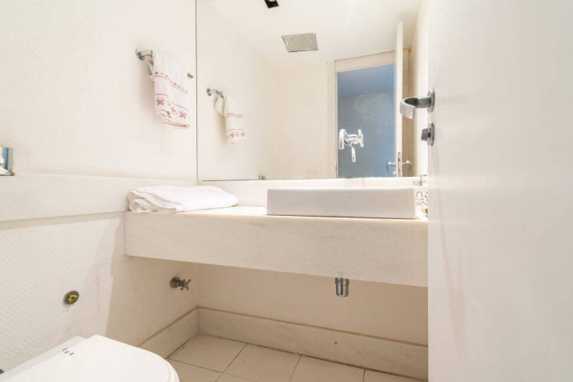Imagem Apartamento com 3 Quartos à Venda,  em Leblon - Rio De Janeiro
