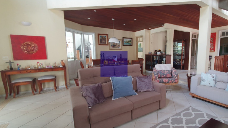 Imagem Casa com 4 Quartos à Venda, 200 m² em Enseada - Guarujá Imagem Casa com 4 Quartos à Venda, 200 m² em Enseada - Guarujá