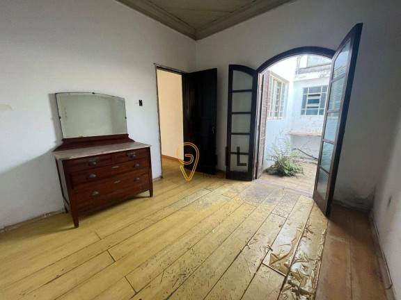Imagem Casa com 2 Quartos à Venda, 228 m² em Centro - Jacareí