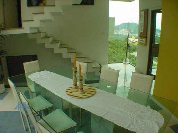 Imagem Casa com 4 Quartos à Venda, 510 m² em João Paulo - Florianópolis Imagem Casa com 4 Quartos à Venda, 510 m² em João Paulo - Florianópolis