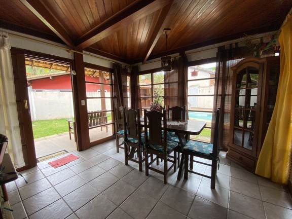 Imagem Casa com 4 Quartos à Venda, 160 m² em Albuquerque - Teresópolis Imagem Casa com 4 Quartos à Venda, 160 m² em Albuquerque - Teresópolis