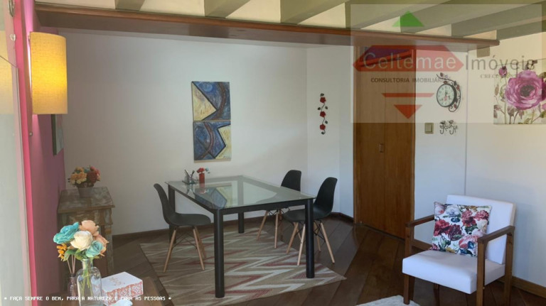 Imagem Casa com 4 Quartos à Venda, 225 m² em Centro - Taubaté Imagem Casa com 4 Quartos à Venda, 225 m² em Centro - Taubaté