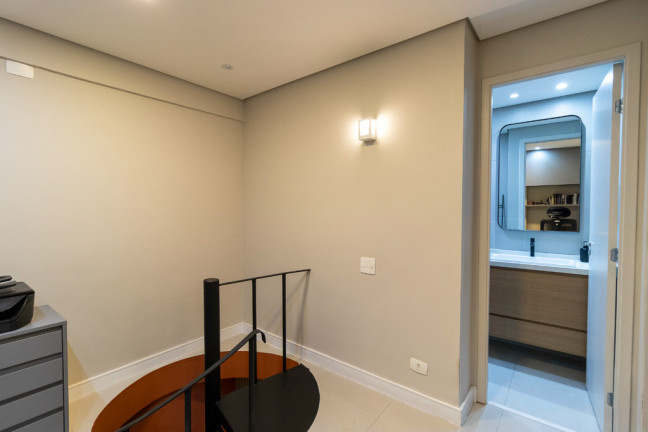 Foto do imóvel Cobertura com 2 Quartos à Venda, 58 m² em Moema - São Paulo
