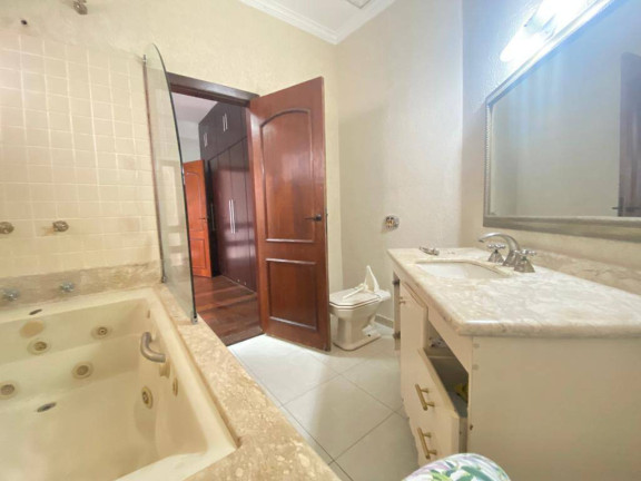 Imagem Casa com 4 Quartos à Venda, 395 m² em Alphaville - Santana De Parnaíba Imagem Casa com 4 Quartos à Venda, 395 m² em Alphaville - Santana De Parnaíba