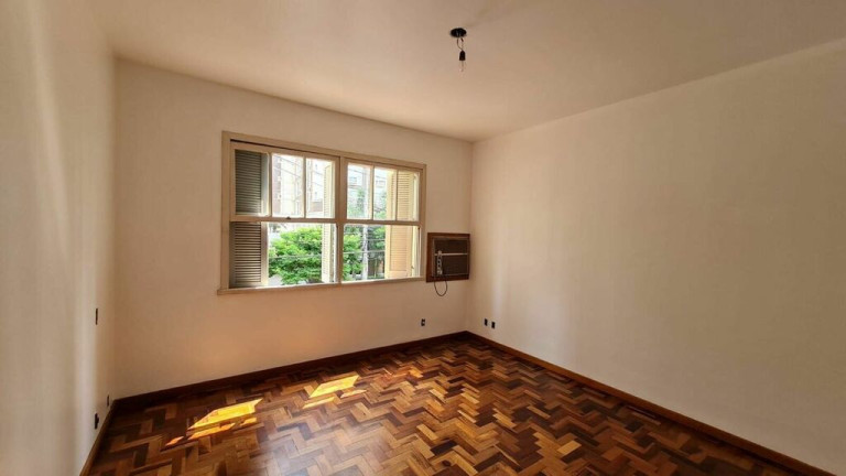 Imagem Apartamento com 2 Quartos à Venda, 72 m² em Passo Da Areia - Porto Alegre Imagem Apartamento com 2 Quartos à Venda, 72 m² em Passo Da Areia - Porto Alegre