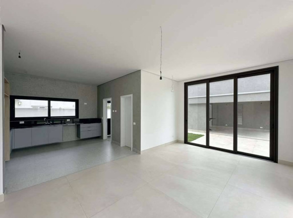 Imagem Casa de Condomínio com 4 Quartos à Venda, em Granja Viana - Carapicuíba Imagem Casa de Condomínio com 4 Quartos à Venda, em Granja Viana - Carapicuíba