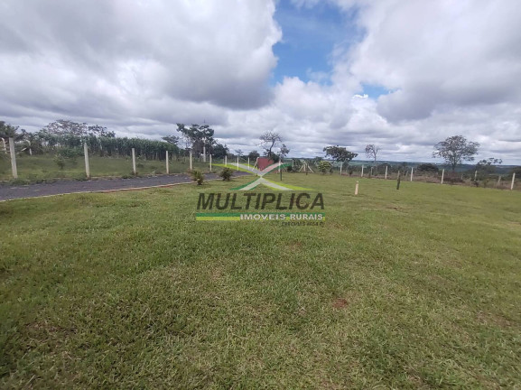 Imagem Chácara com 3 Quartos à Venda, 200 m² em Centro - Uberlândia