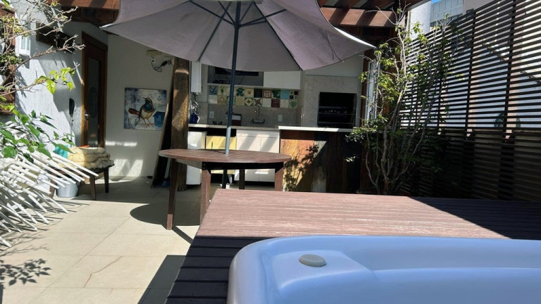 Imagem Apartamento com 2 Quartos à Venda, 49 m² em Moinhos De Vento - Porto Alegre
