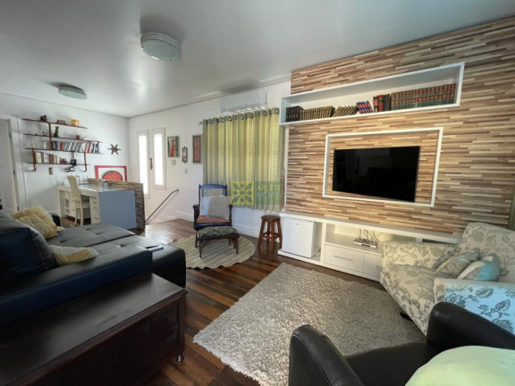 Imagem Casa com 4 Quartos para Alugar ou Temporada, 70 m² em Centro - Porto Belo Imagem Casa com 4 Quartos para Alugar ou Temporada, 70 m² em Centro - Porto Belo