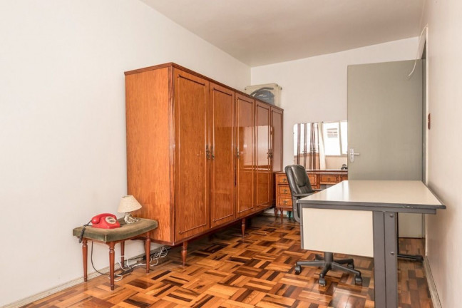 Imagem Imóvel com 2 Quartos à Venda, 55 m² em Passo Da Areia - Porto Alegre Imagem Imóvel com 2 Quartos à Venda, 55 m² em Passo Da Areia - Porto Alegre