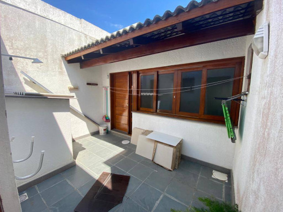 Imagem Casa com 3 Quartos à Venda, 300 m² em Atlântida Sul - Osório Imagem Casa com 3 Quartos à Venda, 300 m² em Atlântida Sul - Osório