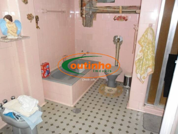 Imagem Casa com 4 Quartos à Venda, 212 m² em Tijuca - Rio De Janeiro Imagem Casa com 4 Quartos à Venda, 212 m² em Tijuca - Rio De Janeiro