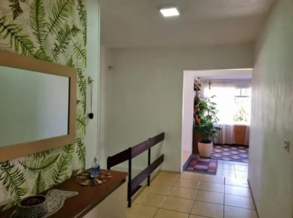 Casa com 4 Quartos à Venda, 150 m² em Novo Mundo - Curitiba