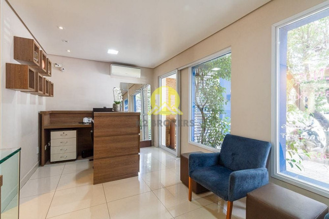 Imagem Casa com 1 Quarto à Venda, 272 m² em Pinheiros - São Paulo Imagem Casa com 1 Quarto à Venda, 272 m² em Pinheiros - São Paulo