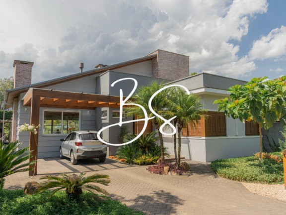 Casa com 3 Quartos à Venda, 295 m² em Tucanos - Taquara