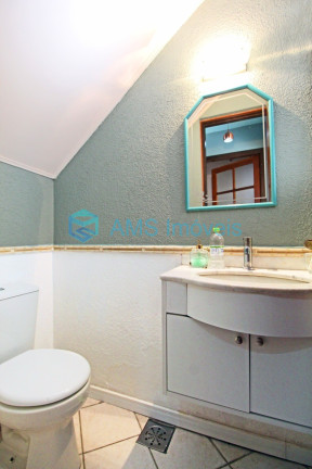 Imagem Casa com 3 Quartos à Venda, 179 m² em Cristal - Porto Alegre Imagem Casa com 3 Quartos à Venda, 179 m² em Cristal - Porto Alegre