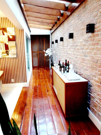 Imagem Casa com 5 Quartos à Venda, 240 m² em Barra Da Tijuca - Rio De Janeiro Imagem Casa com 5 Quartos à Venda, 240 m² em Barra Da Tijuca - Rio De Janeiro