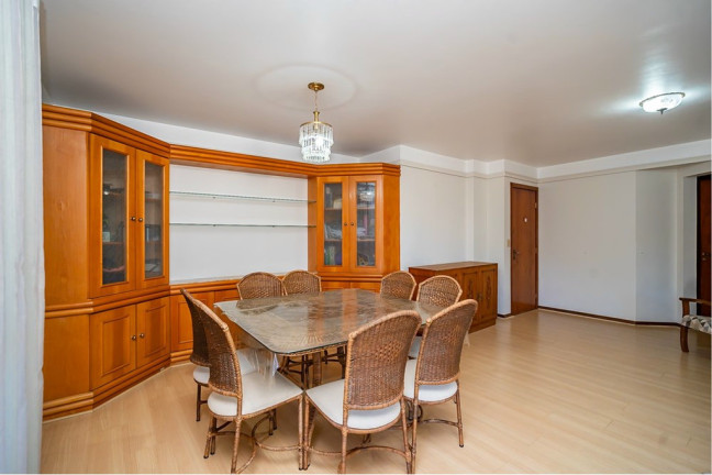 Imagem Imóvel com 3 Quartos à Venda, 142 m² em Juvevê - Curitiba Imagem Imóvel com 3 Quartos à Venda, 142 m² em Juvevê - Curitiba