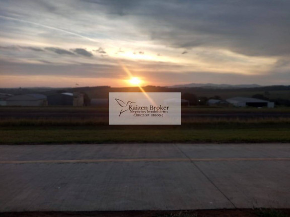 Imagem Terreno à Venda, 1.648 m² em Aeródromo - Vale Eldorado - Bragança Paulista Imagem Terreno à Venda, 1.648 m² em Aeródromo - Vale Eldorado - Bragança Paulista