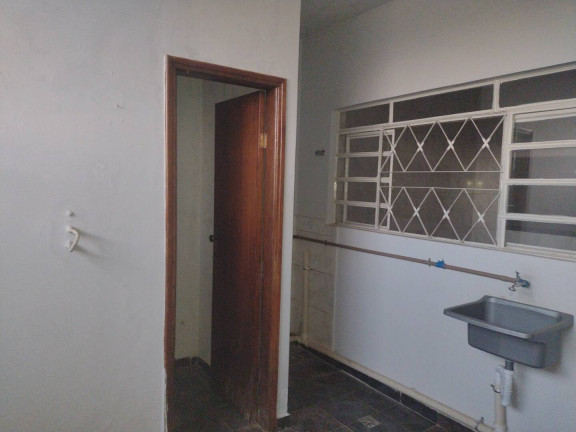 Imagem Casa com 3 Quartos à Venda, em Jardim Santo Antônio - Arapongas Imagem Casa com 3 Quartos à Venda, em Jardim Santo Antônio - Arapongas