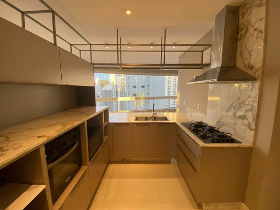 Imagem Apartamento com 3 Quartos à Venda, 134 m² em Centro - Balneário Camboriú Imagem Apartamento com 3 Quartos à Venda, 134 m² em Centro - Balneário Camboriú