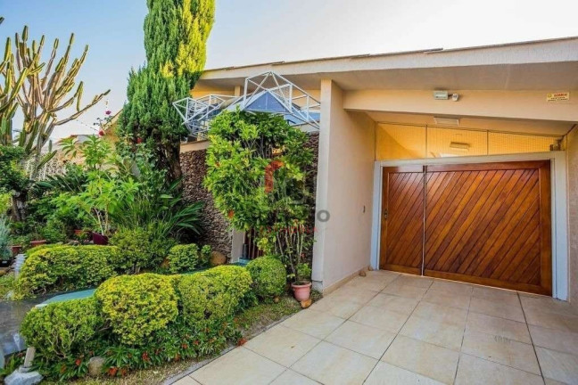 Imagem Casa com 4 Quartos à Venda, 376 m² em Jardim Itu - Porto Alegre