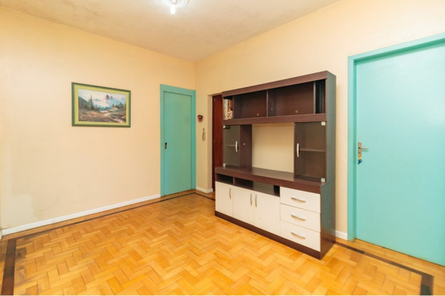Imagem Casa com 3 Quartos à Venda, 195 m² em Santa Maria Goretti - Porto Alegre Imagem Casa com 3 Quartos à Venda, 195 m² em Santa Maria Goretti - Porto Alegre