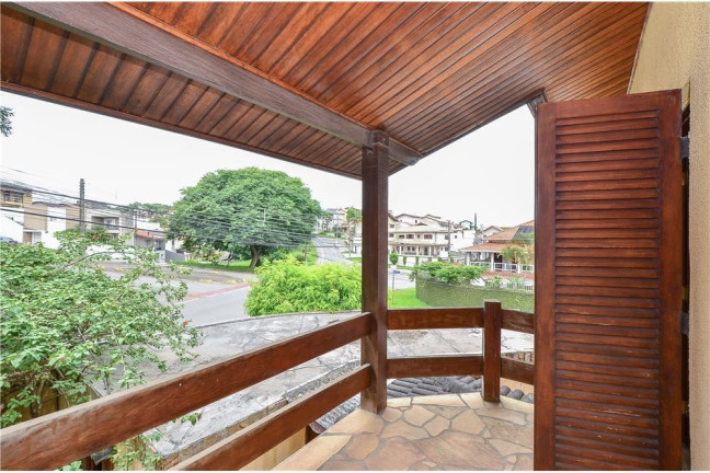 Imagem Casa com 4 Quartos à Venda, 270 m² em Nova Caieiras - Caieiras Imagem Casa com 4 Quartos à Venda, 270 m² em Nova Caieiras - Caieiras