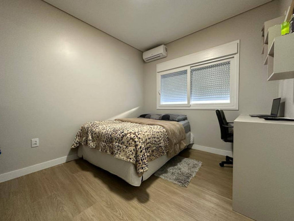 Imagem Casa com 3 Quartos à Venda, 200 m² em Centro - Balneário Barra Do Sul