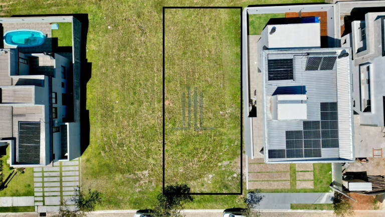 Terreno à Venda, 300 m² em Tomazetti - Santa Maria