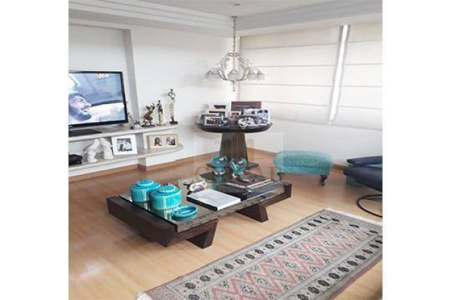 Imagem Apartamento com 1 Quarto à Venda, 125 m² em Higienópolis - São Paulo Imagem Apartamento com 1 Quarto à Venda, 125 m² em Higienópolis - São Paulo
