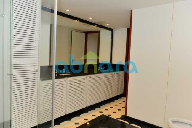 Imagem Casa de Condomínio com 5 Quartos à Venda, 1.460 m² em Gávea - Rio De Janeiro