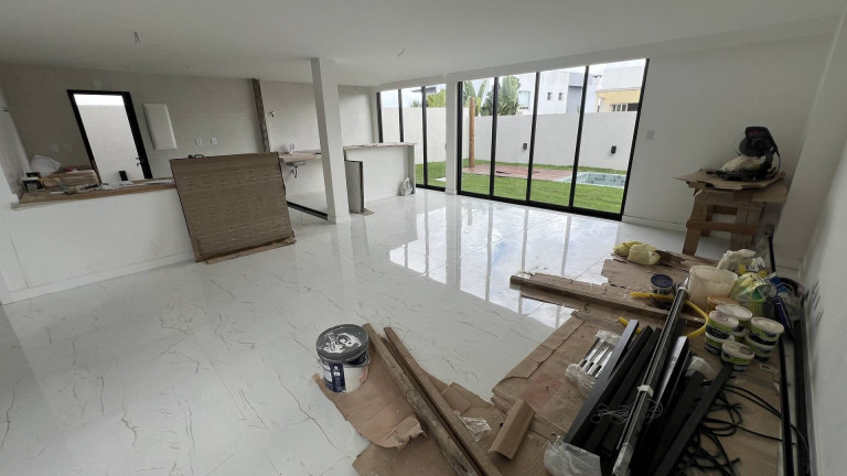 Imagem Casa com 4 Quartos à Venda, 280 m² em Alphaville (abrantes) - Camaçari Imagem Casa com 4 Quartos à Venda, 280 m² em Alphaville (abrantes) - Camaçari