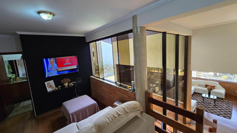 Imagem Casa com 5 Quartos à Venda, 381 m² em Parque Dos Príncipes - São Paulo Imagem Casa com 5 Quartos à Venda, 381 m² em Parque Dos Príncipes - São Paulo