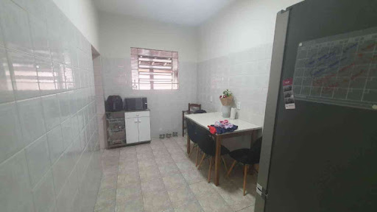 Imagem Casa com 4 Quartos à Venda, 210 m² em Taquaral - Campinas Imagem Casa com 4 Quartos à Venda, 210 m² em Taquaral - Campinas