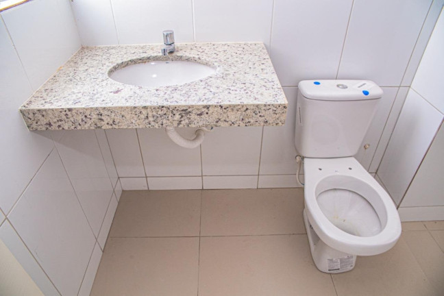 Imagem Casa com 4 Quartos à Venda, 139 m² em Morros - Teresina