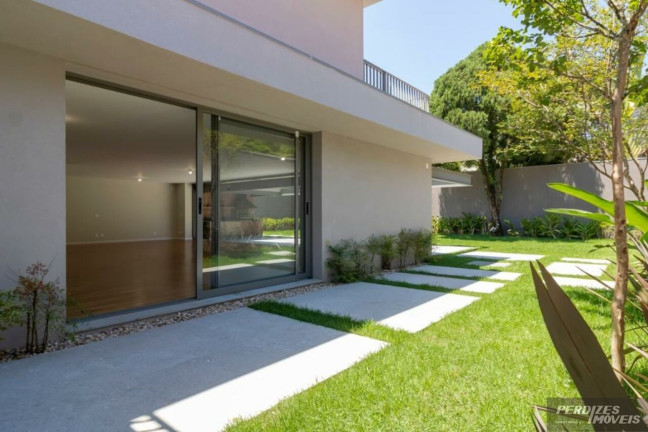 Imagem Casa com 4 Quartos à Venda ou Locação, 371 m² em Alto De Pinheiros - São Paulo Imagem Casa com 4 Quartos à Venda ou Locação, 371 m² em Alto De Pinheiros - São Paulo