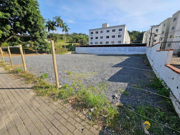 Terreno à Venda, 861 m² em Escola Agrícola - Blumenau