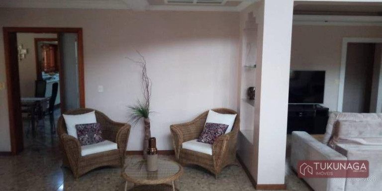 Imagem Sobrado com 7 Quartos à Venda, 1.900 m² em Portal Dos Gramados - Guarulhos Imagem Sobrado com 7 Quartos à Venda, 1.900 m² em Portal Dos Gramados - Guarulhos