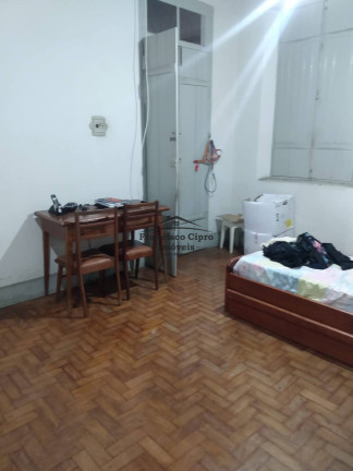 Imagem Casa com 4 Quartos à Venda, 156 m² em Centro - Guaratinguetá