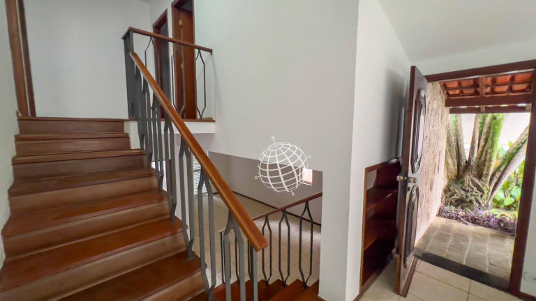 Imagem Casa com 3 Quartos à Venda ou Locação, 302 m² em Jardim Itaperi - Atibaia Imagem Casa com 3 Quartos à Venda ou Locação, 302 m² em Jardim Itaperi - Atibaia