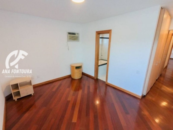 Imagem Apartamento com 3 Quartos à Venda, 159 m² em Centro - Balneário Camboriú Imagem Apartamento com 3 Quartos à Venda, 159 m² em Centro - Balneário Camboriú
