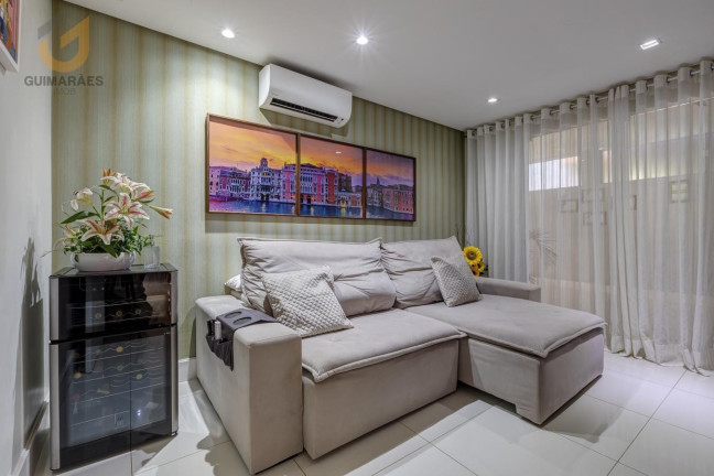 Imagem Casa com 5 Quartos à Venda, 300 m² em Miragem - Lauro De Freitas Imagem Casa com 5 Quartos à Venda, 300 m² em Miragem - Lauro De Freitas