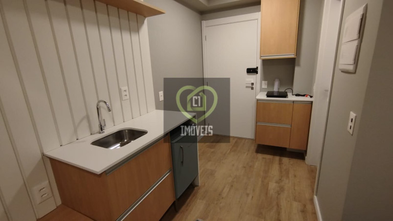 Imagem Imóvel com 1 Quarto para Alugar, 21 m² em Santo Amaro - São Paulo Imagem Imóvel com 1 Quarto para Alugar, 21 m² em Santo Amaro - São Paulo