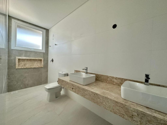 Imagem Casa com 4 Quartos à Venda, 205 m² em Capão Novo - Capao Da Canoa
